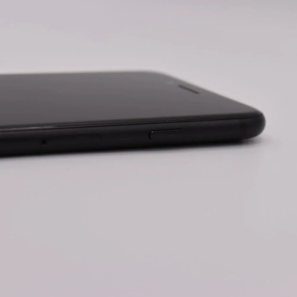 iPhone 7 UNLOCKED Great condition