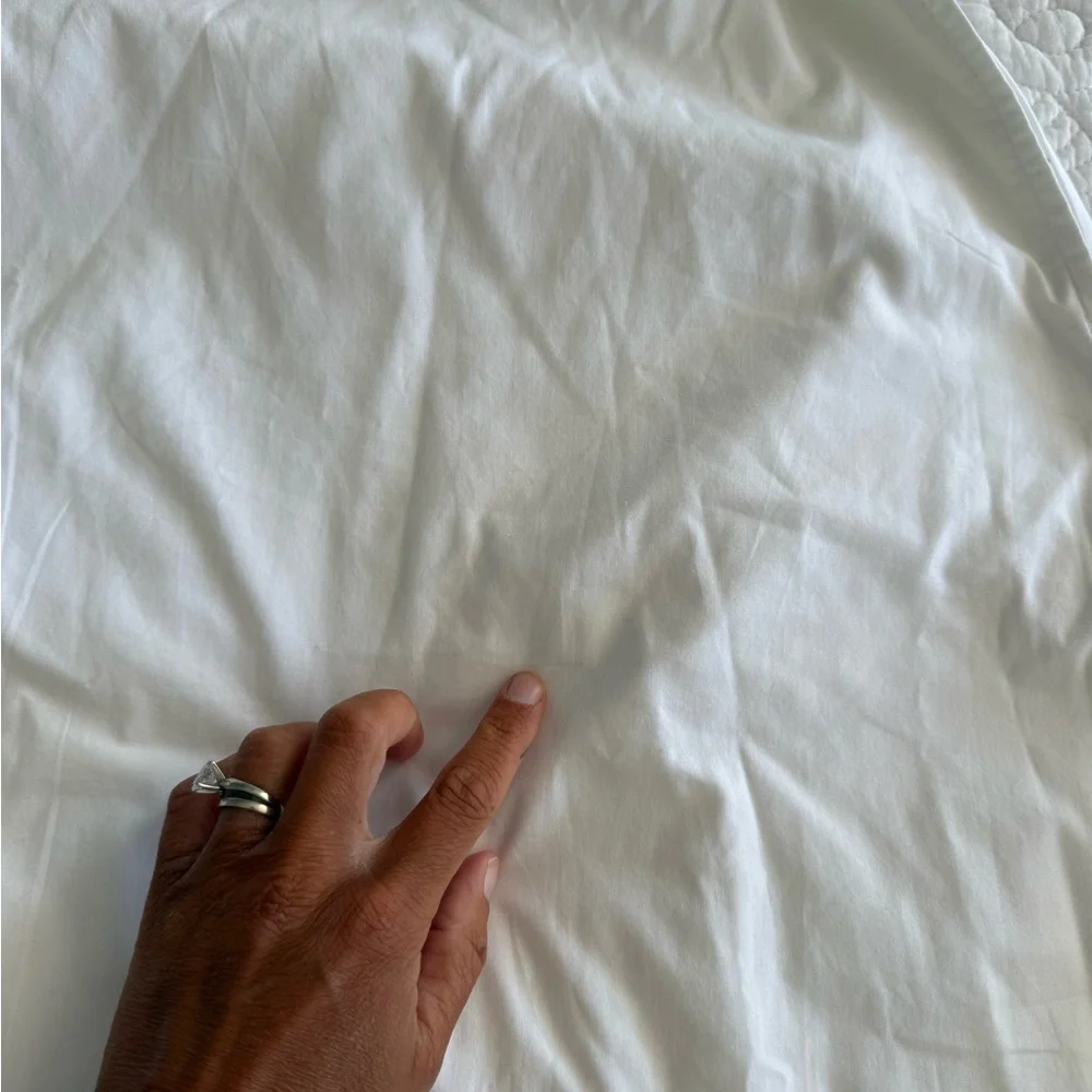 Abercrombie & Fitch elegant white