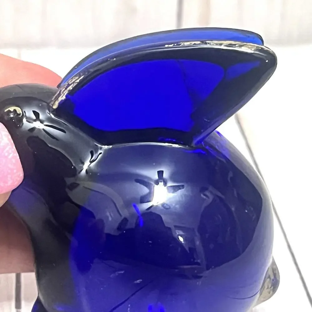 Oneida Cobalt Blue Crystal Glass Bunny Rabbit Paperweight Vintage Fig **chipped