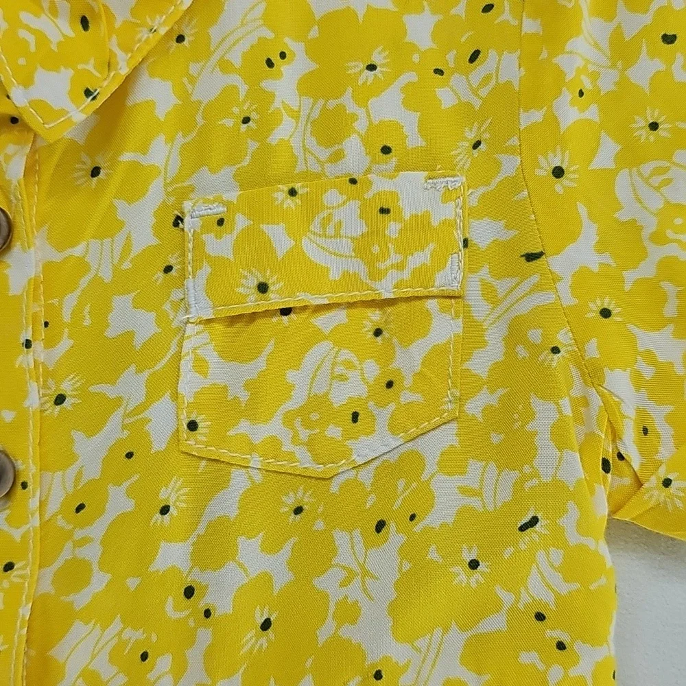 Old Navy bright cheerful
