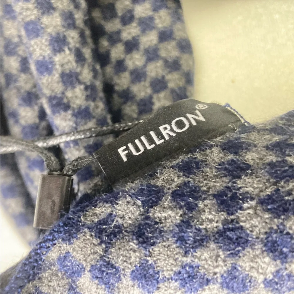 fullron scarf brand
