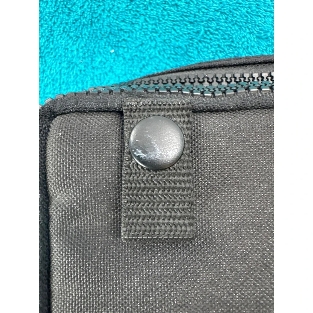 Case Logic Compact Utility Bag Black Nylon Travel Camera Case with Strap