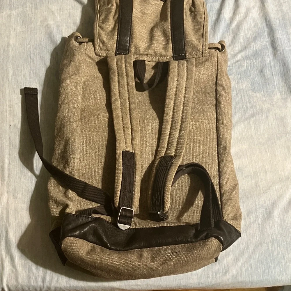 Sherpani Havana padded laptop backpack