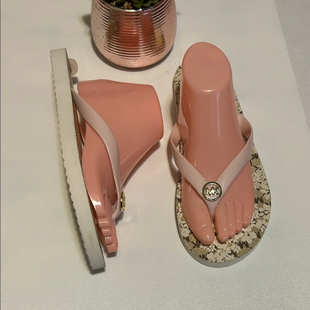 Michael Kors elegant michael