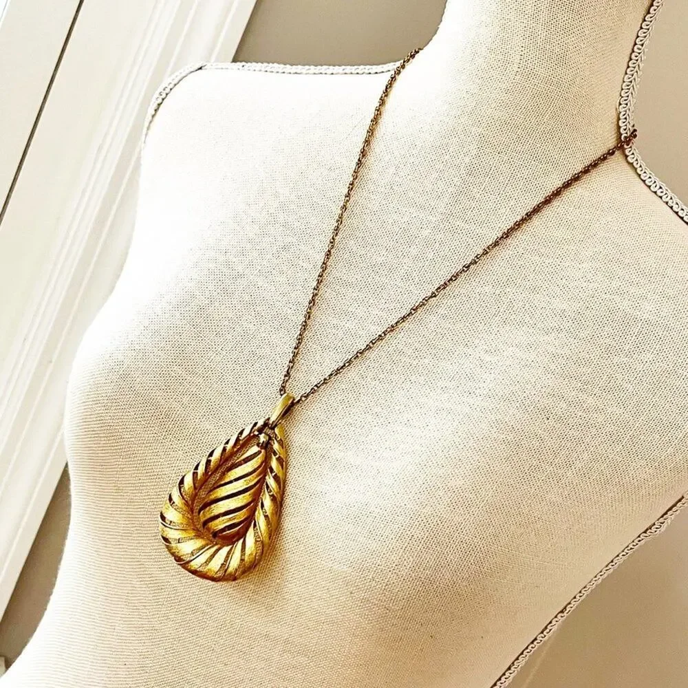 Vintage gold textured