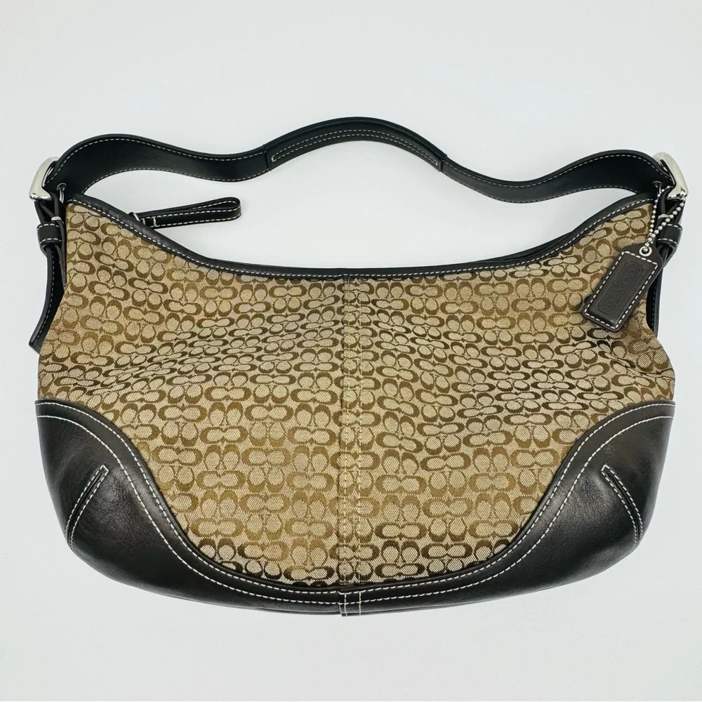 Coach Vintage Signature Soho Hobo Shoulder Bag. Iconic Coach 