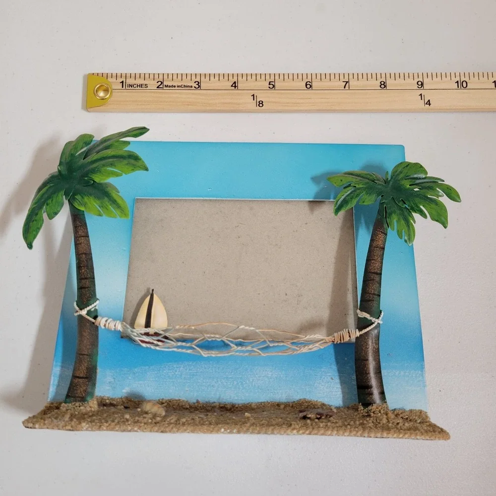 The Unbranded Brand metal beach