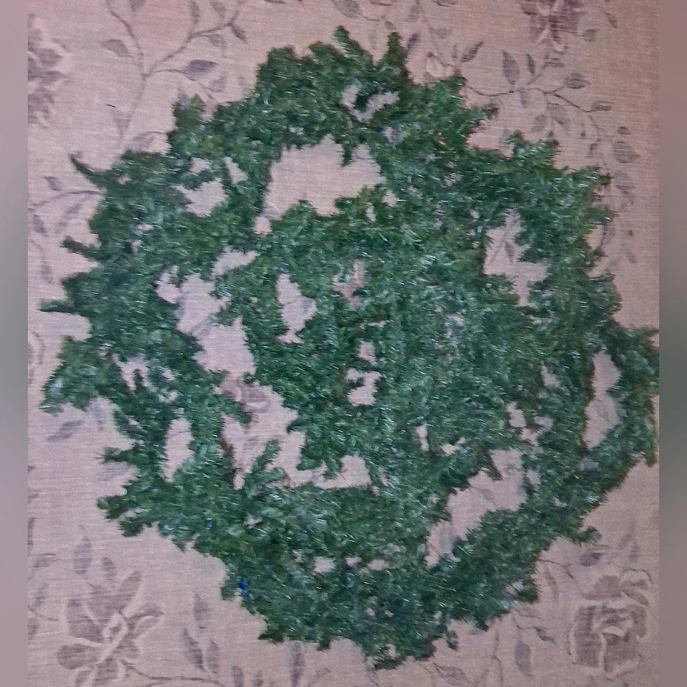 Unlit Indoor/Outdoor Christmas/Holiday Garland Greenery 60ft
