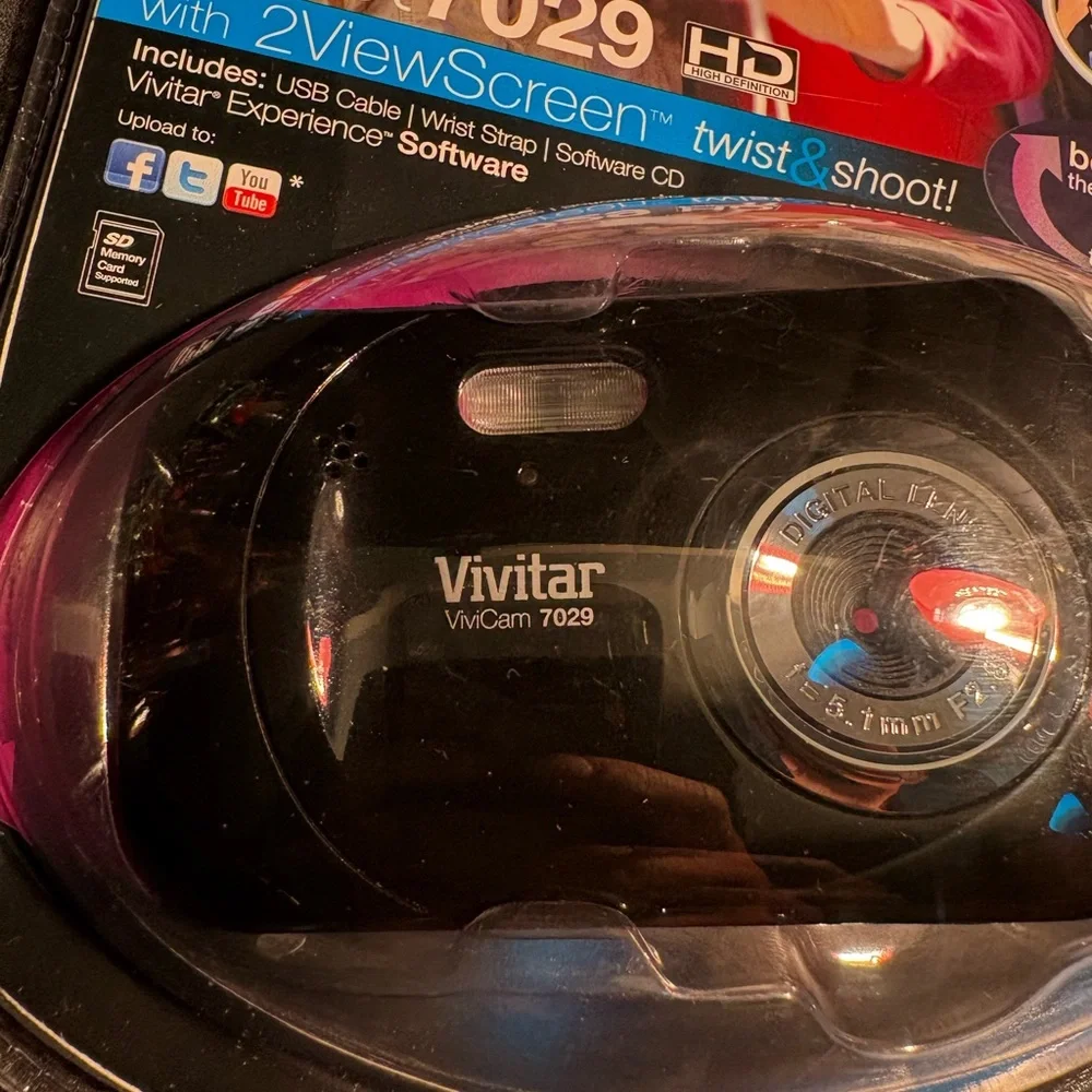vivitar itwist 7029