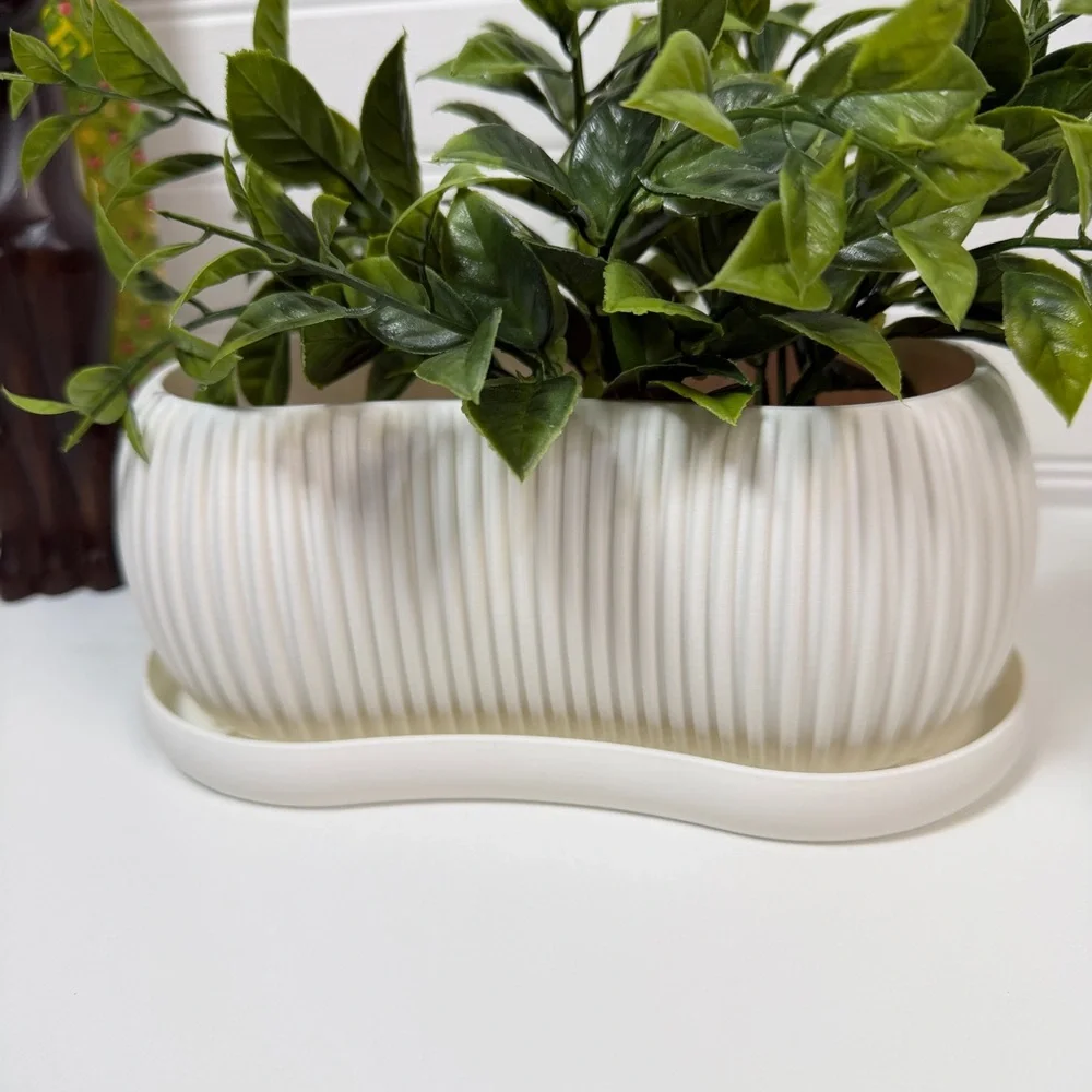 Terra Planter, Indoor Planter with Drainage Tray, Tabletop Planter, Ridged