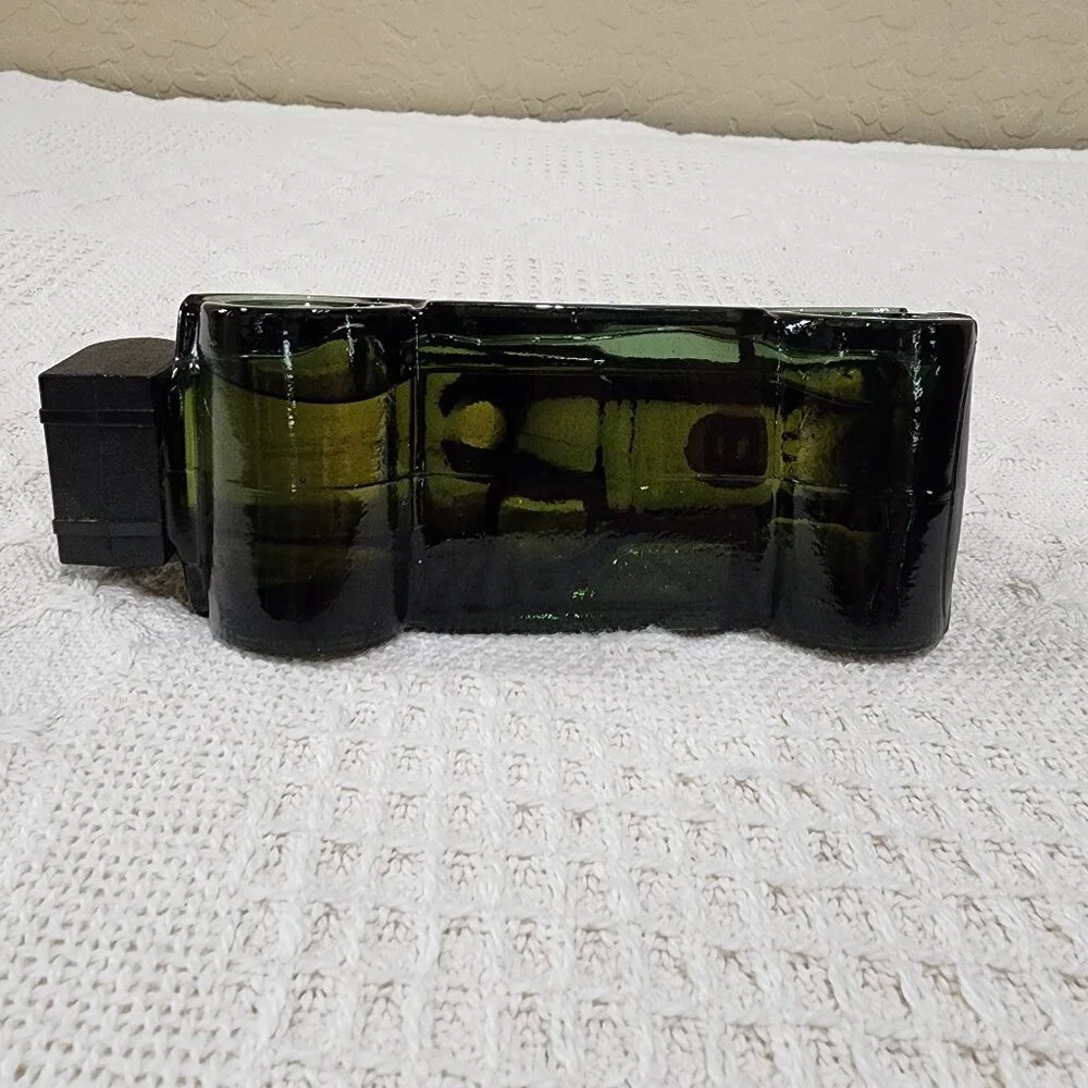 Vintage Avon ROADSTER Green Collectors Car No Label Full Glass Green Bottle