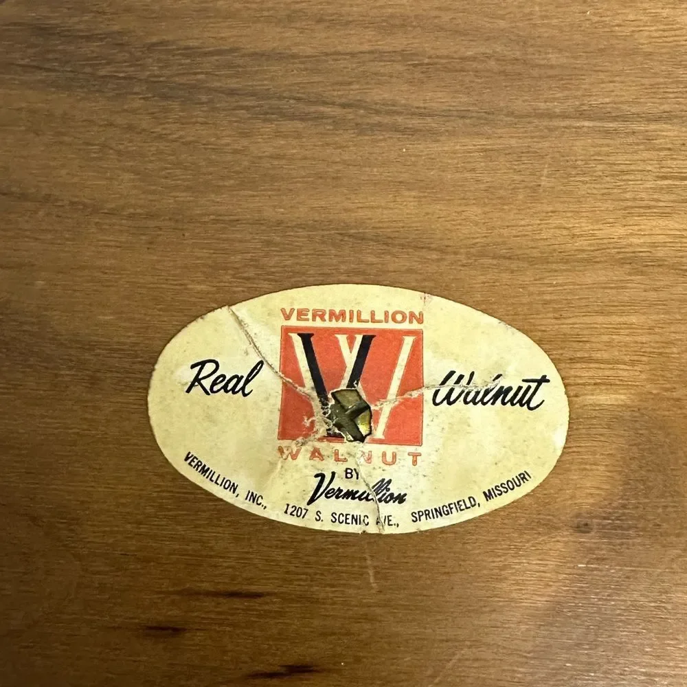 Vermillion 8” 5”
