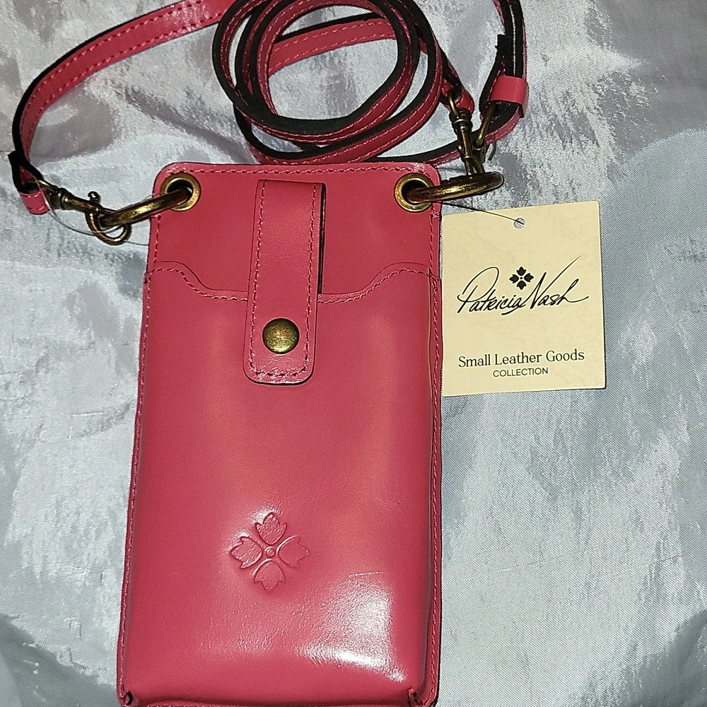 Patricia Nash compact passion