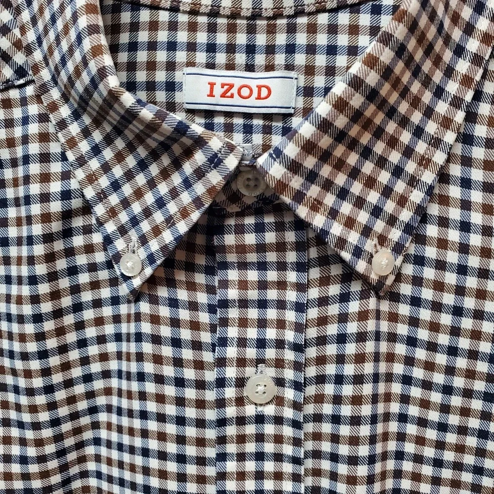 IZOD Short Sleeve Button Down Shirt L Club Check Design Coastal Classic w/Pocket