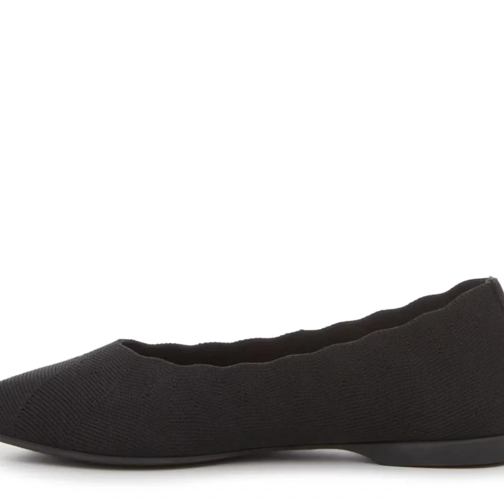 Skechers chic comfortable