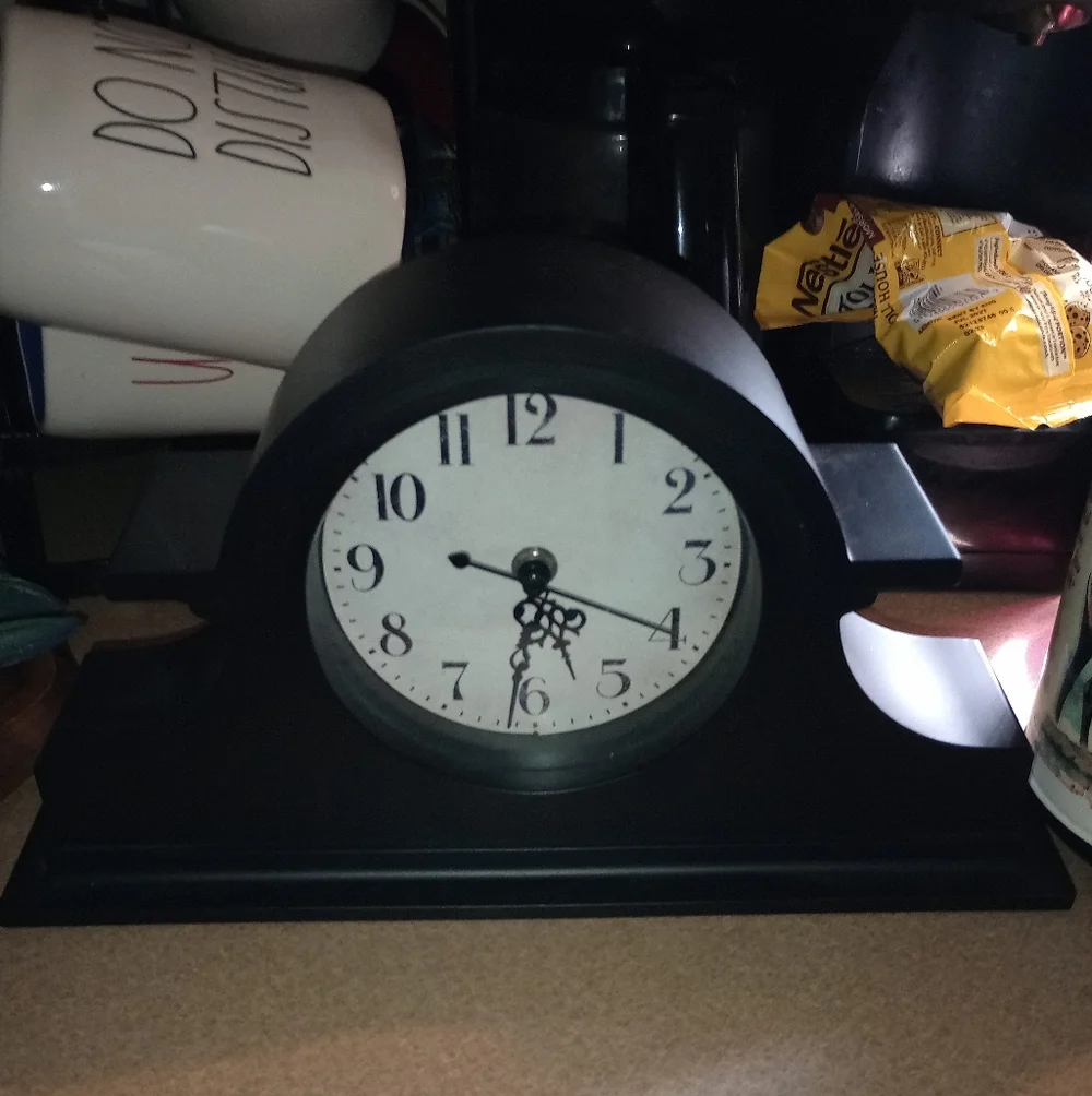 Classic Black Plastic Mantel Clock