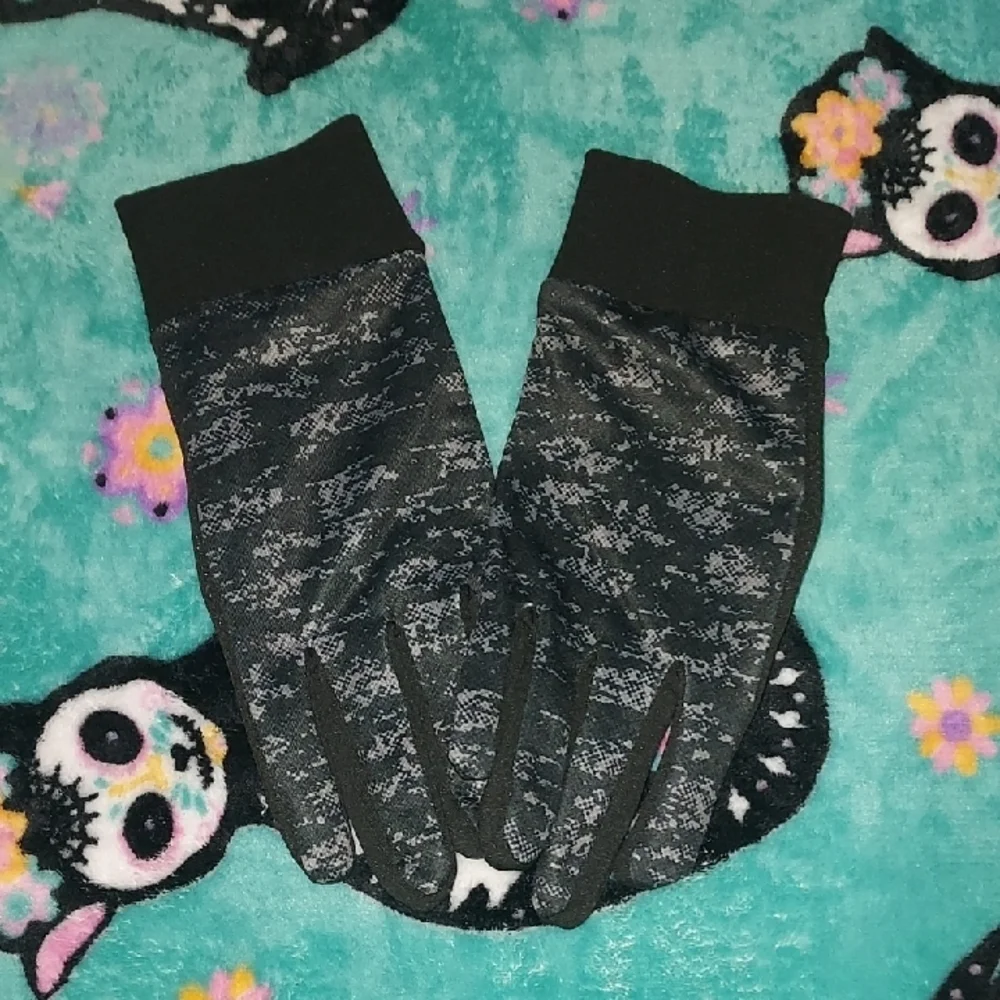 No Boundaries stylish gloves