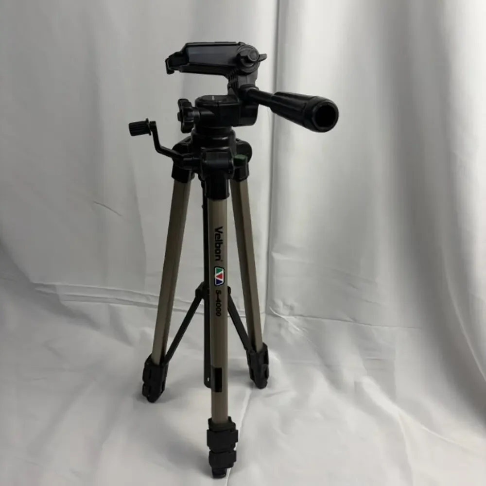Velbon S-4000 Tripod with PH-156Q Pan-Tilt Head and Quick Release Plate, Used