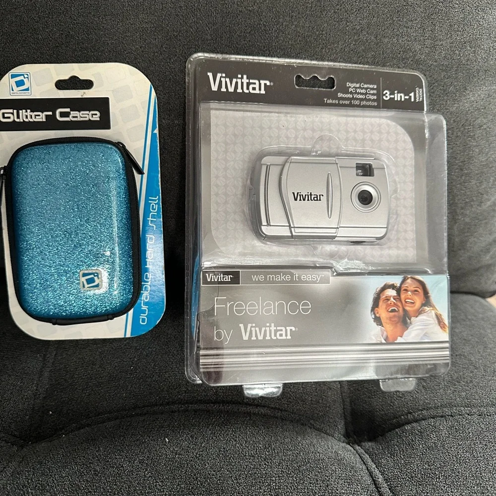 Vivitar Freelance Digital Camera with Silver Finish
