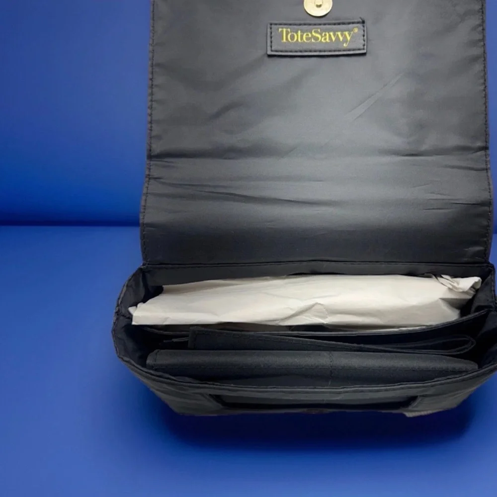 Tote Savvy crafted convenience