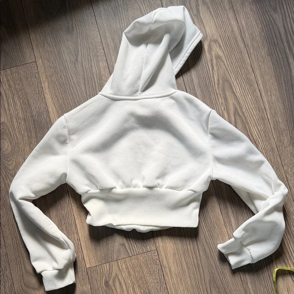SHEIN cropped pullover