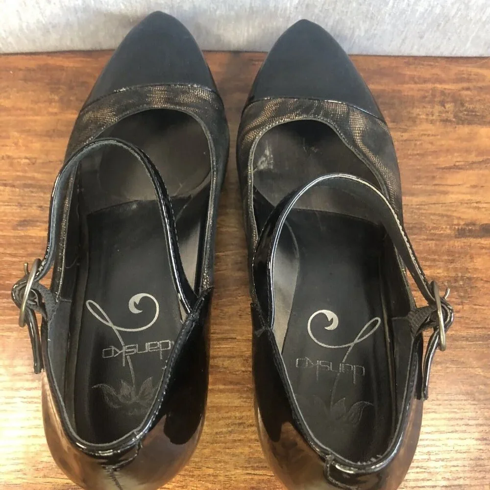 Dansko we pictures