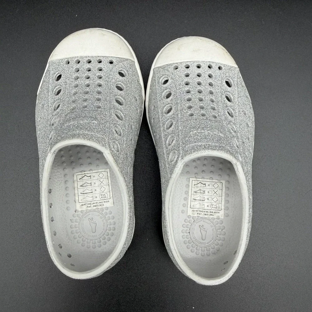 Native Shoes these shoes