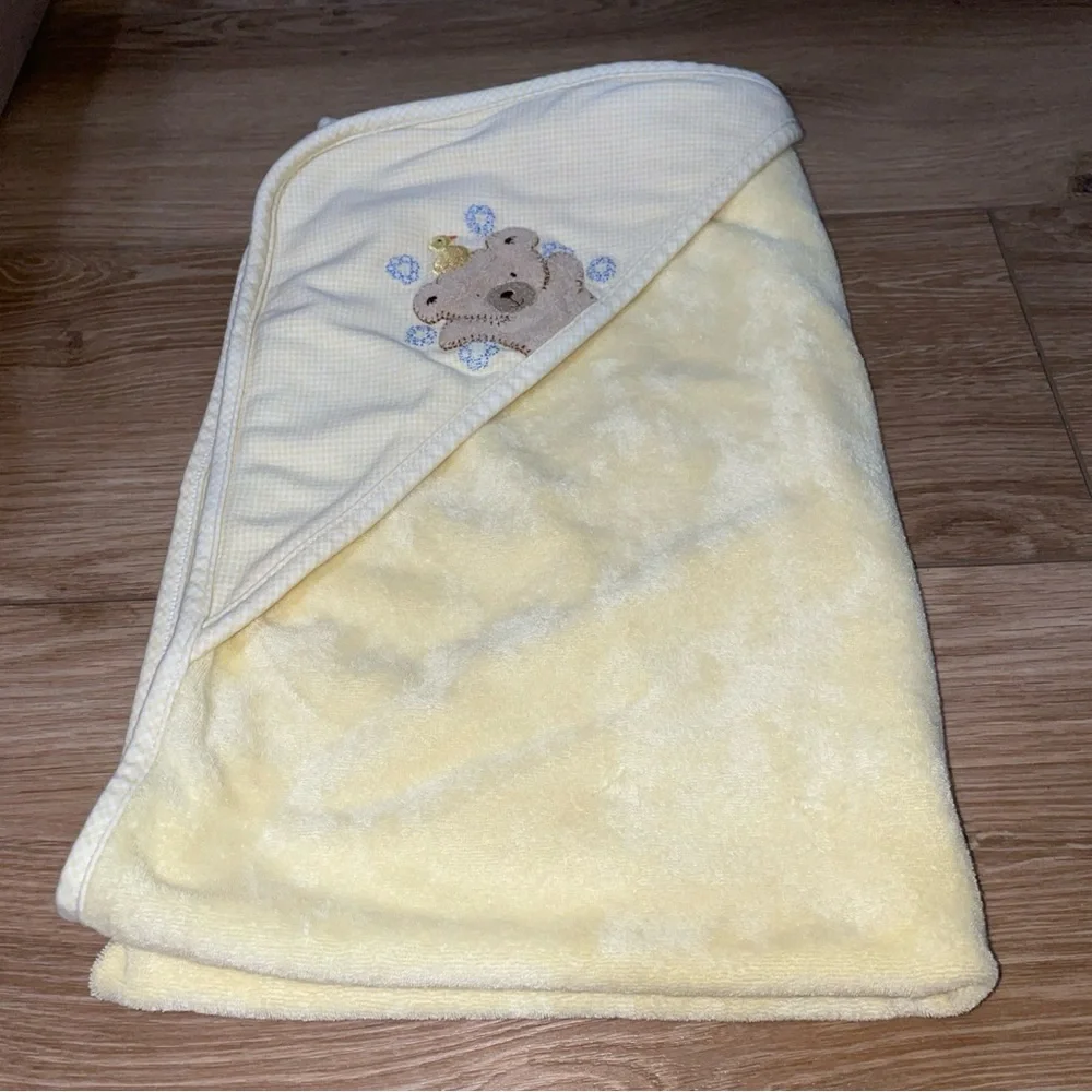 Vintage Carter’s Yellow Bear Baby Hooded Towel