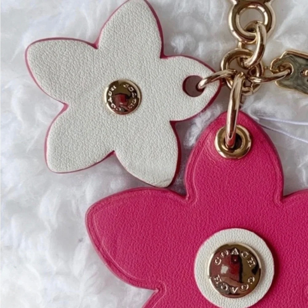 Coach Tea Rose smooth Leather Keychain /Bag Charm Fab