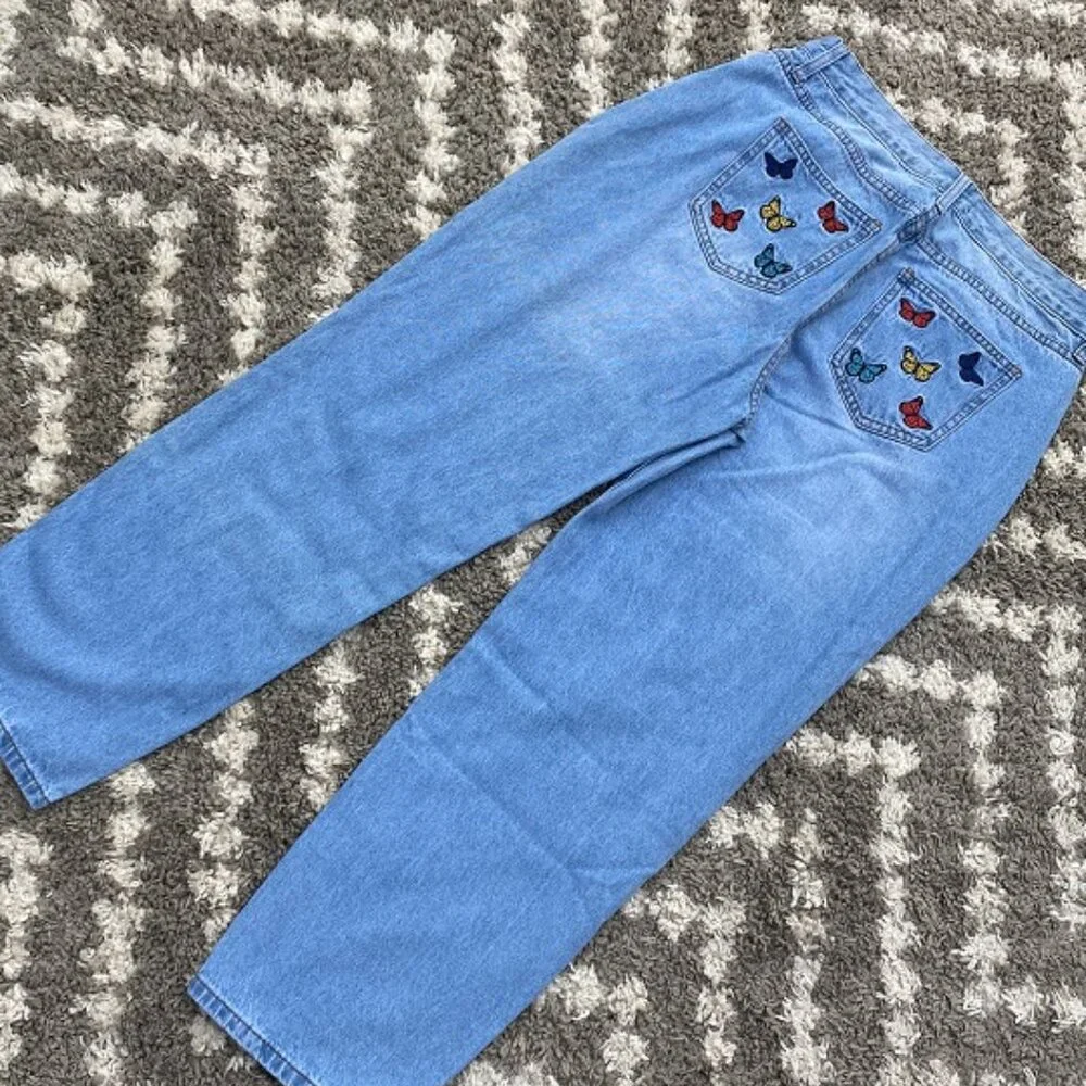 Fashion Nova butterfly boyfriend