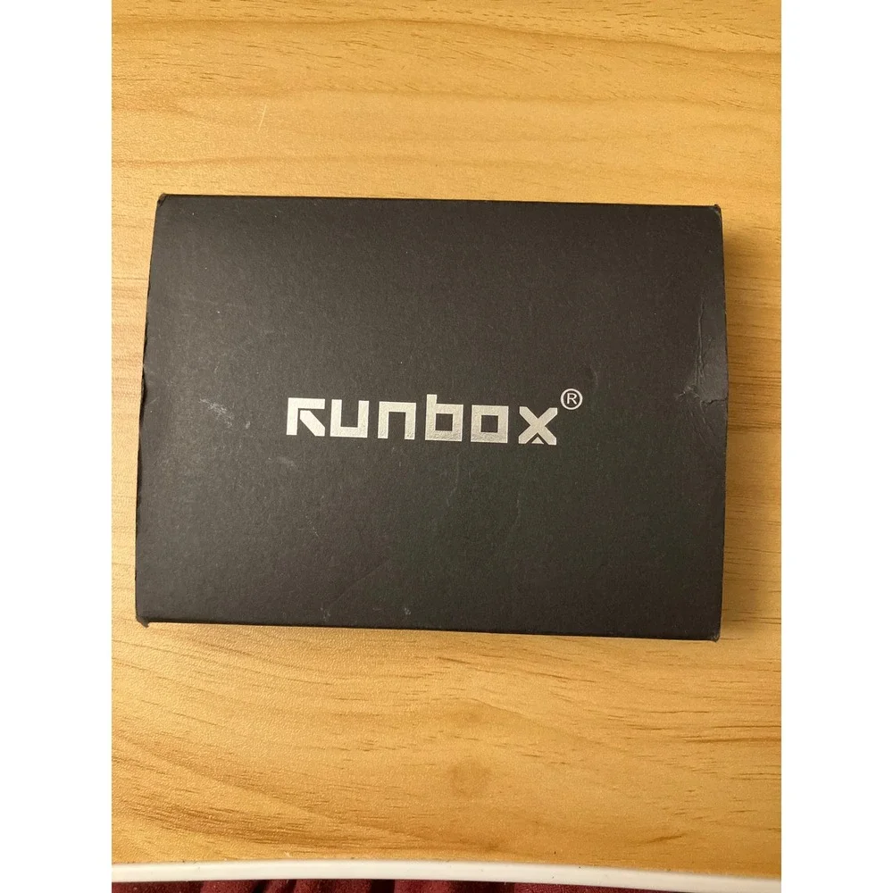 Runbox bifold wallet