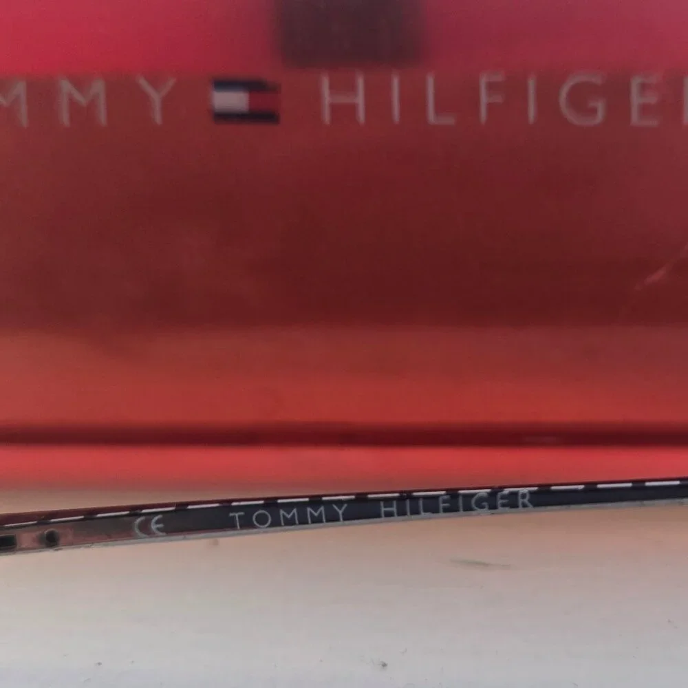 Tommy Hilfiger can replace