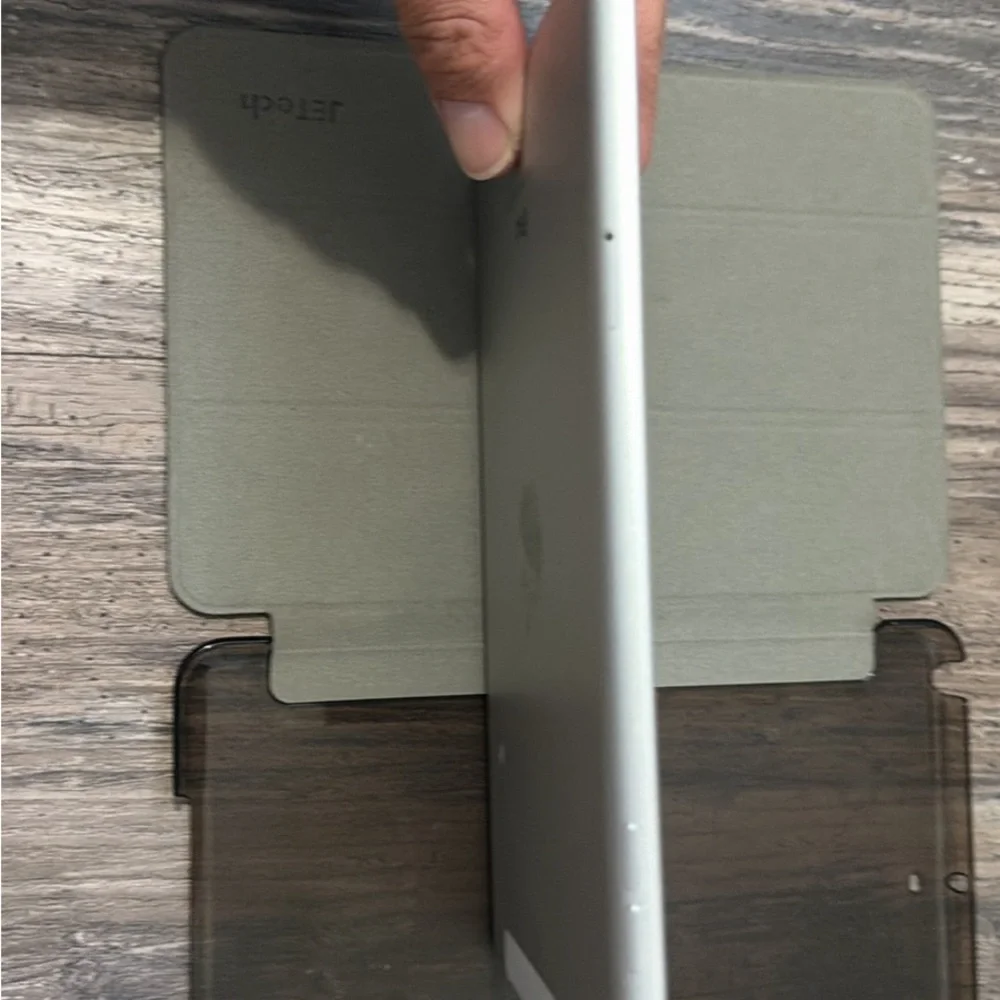 Apple compact tablet