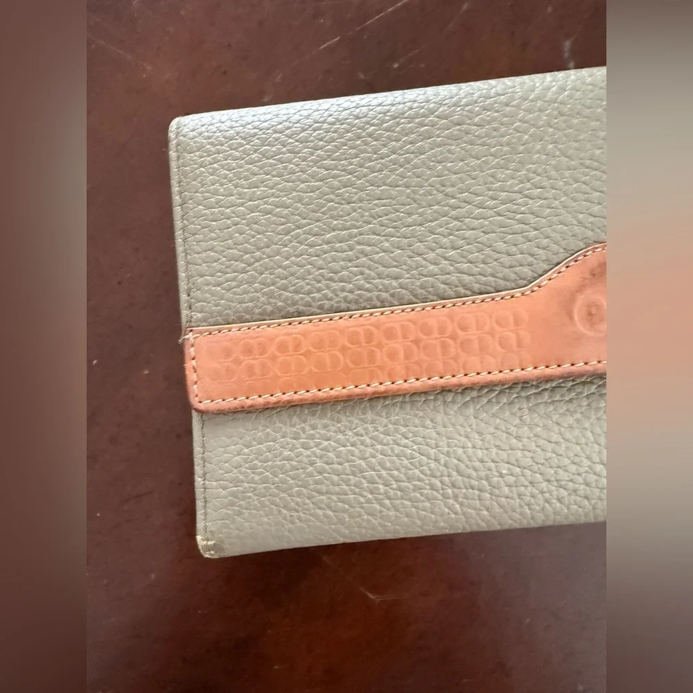 Dior 100% dome accepting