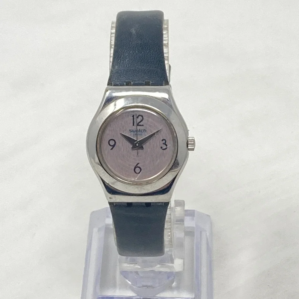 Swatch Aim At Me Womens Watch 24mm Silver Tone Black Swiss Made WR New Battery