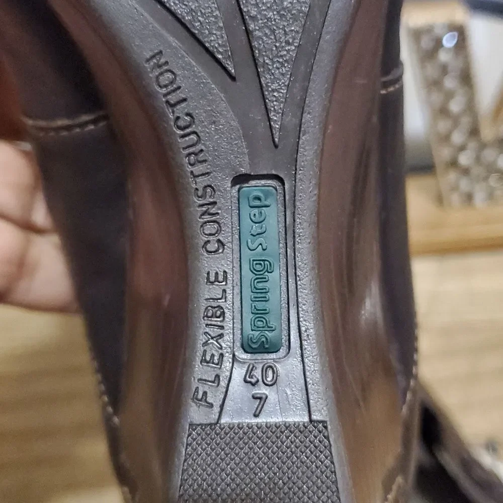 Spring Step color brown