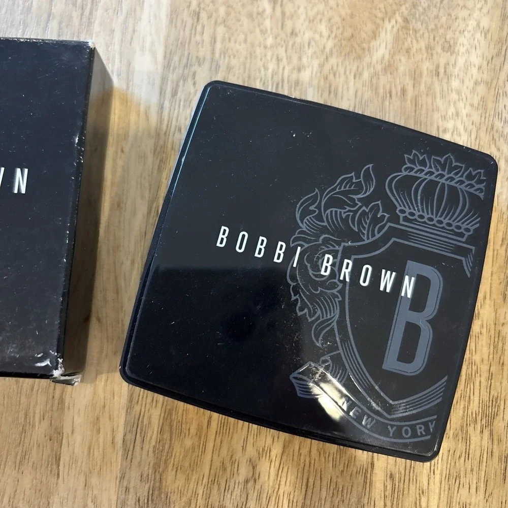 sheer bobbi powder