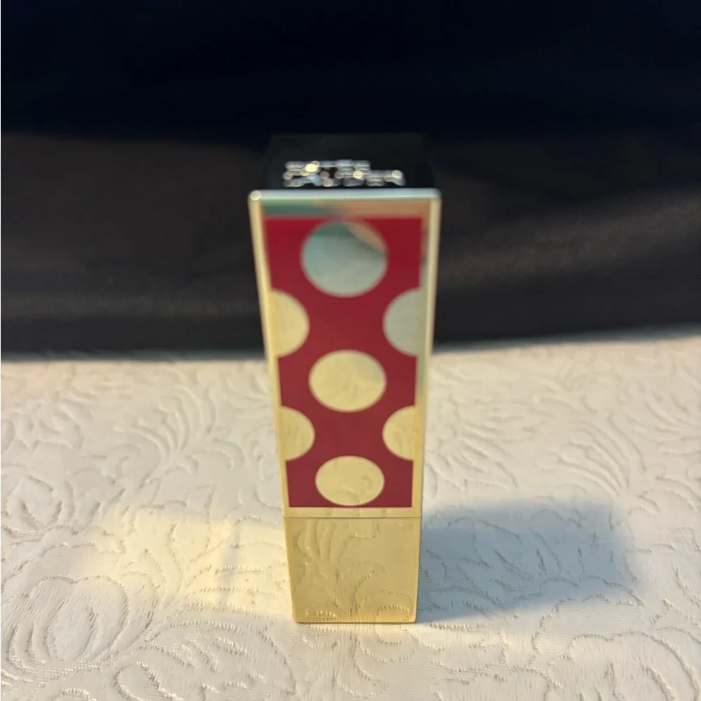 vibrate red