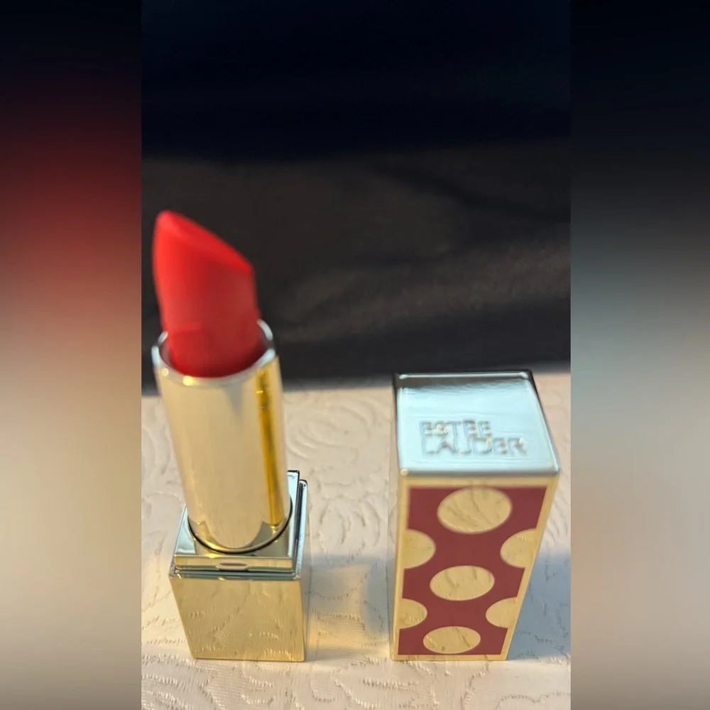 vibrate red