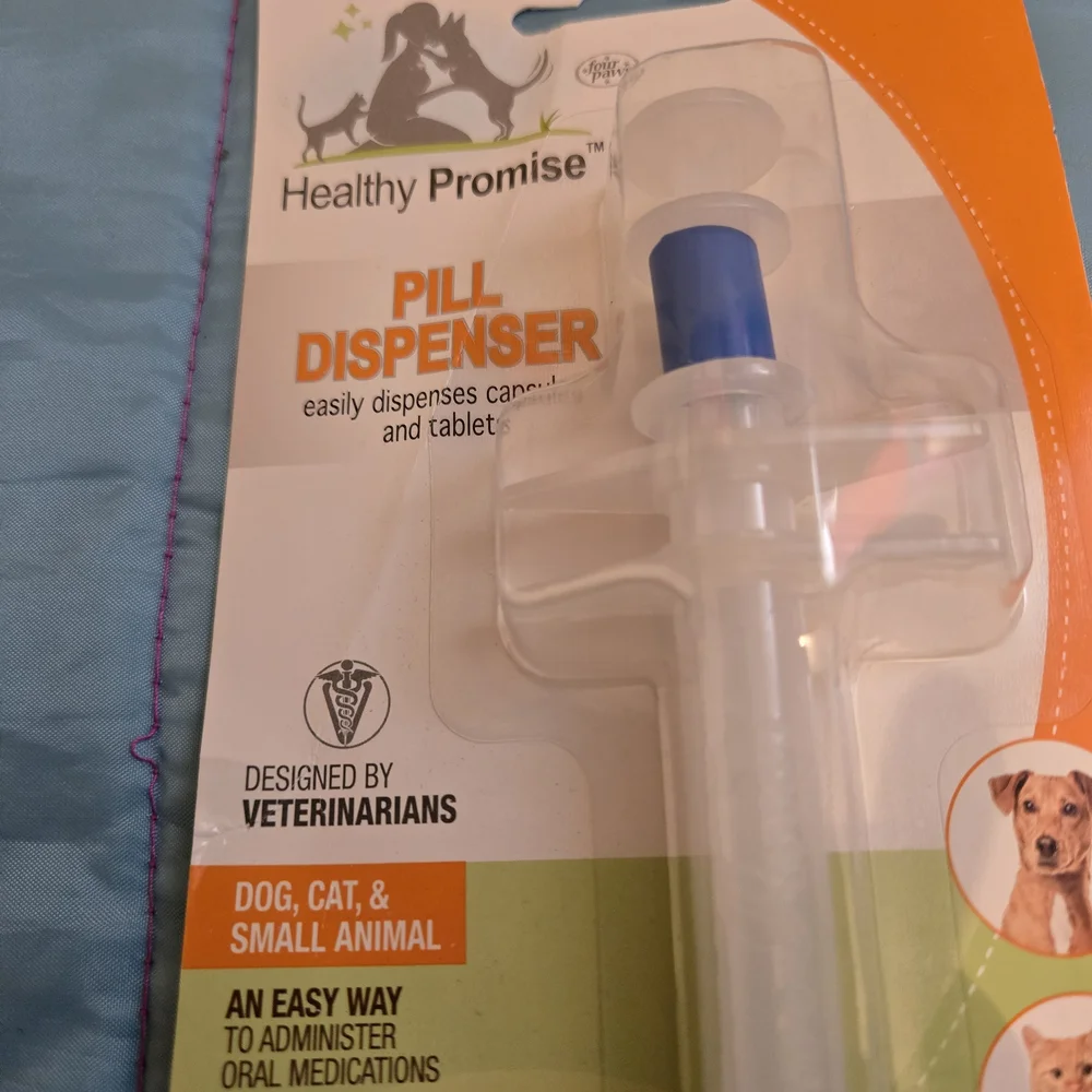 centeral dog pill dispenser