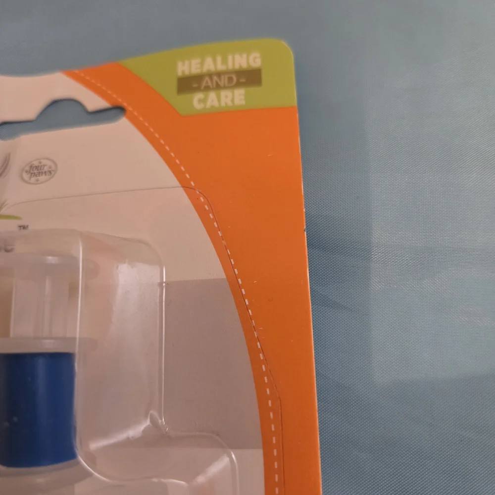 centeral dog pill dispenser
