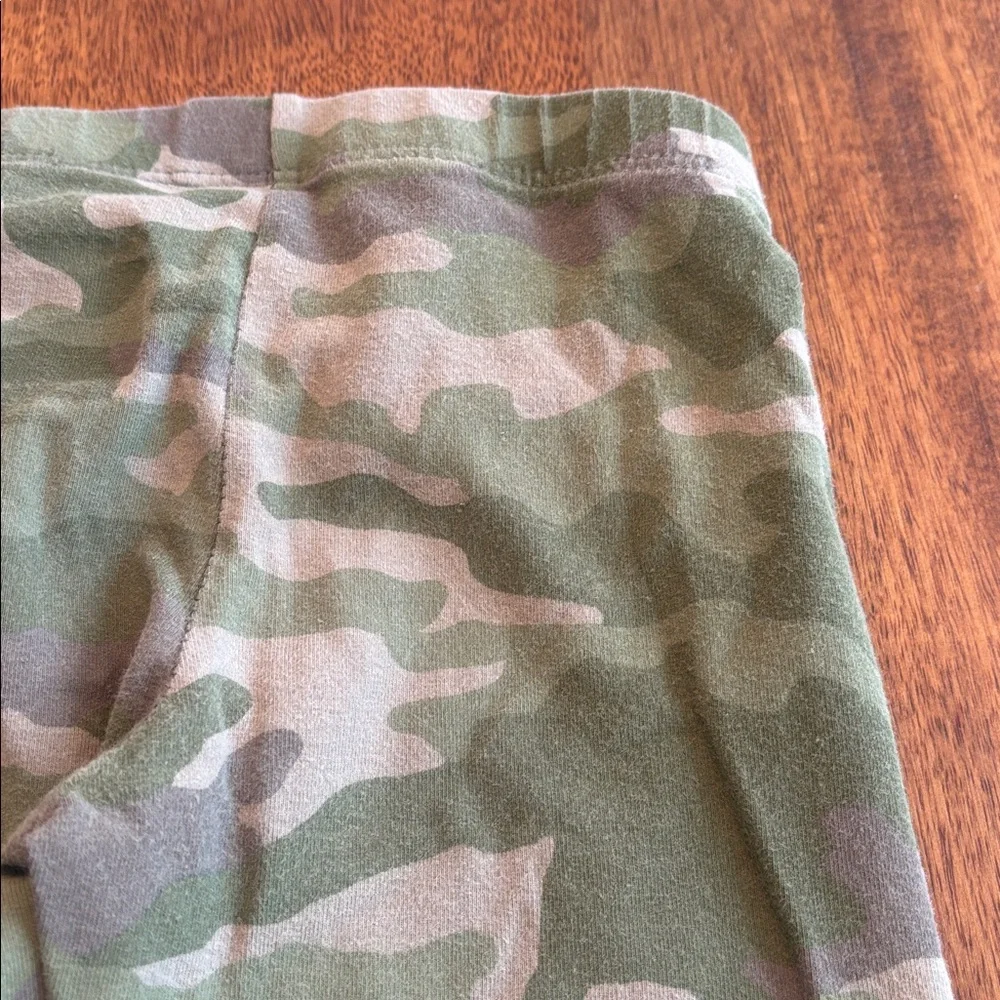 N/A comfortable green