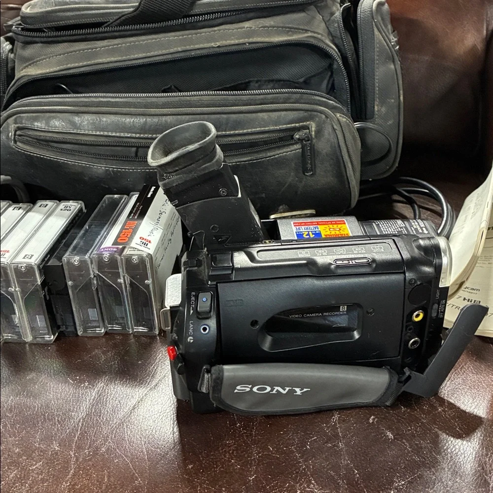 VTG 1998 Sony Handycam Video Camera Recorder