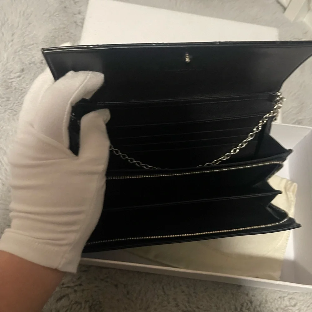 Dior glossy black