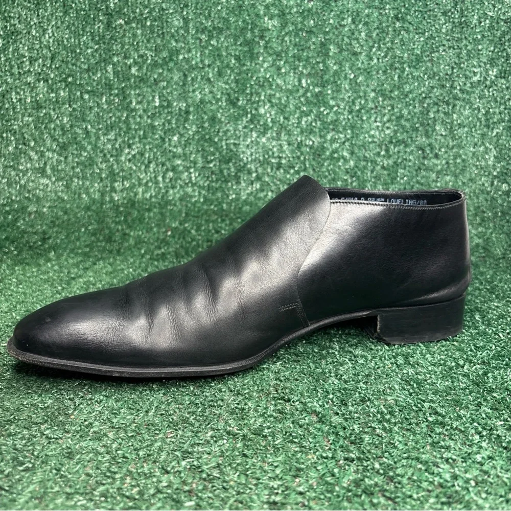 Bally love black