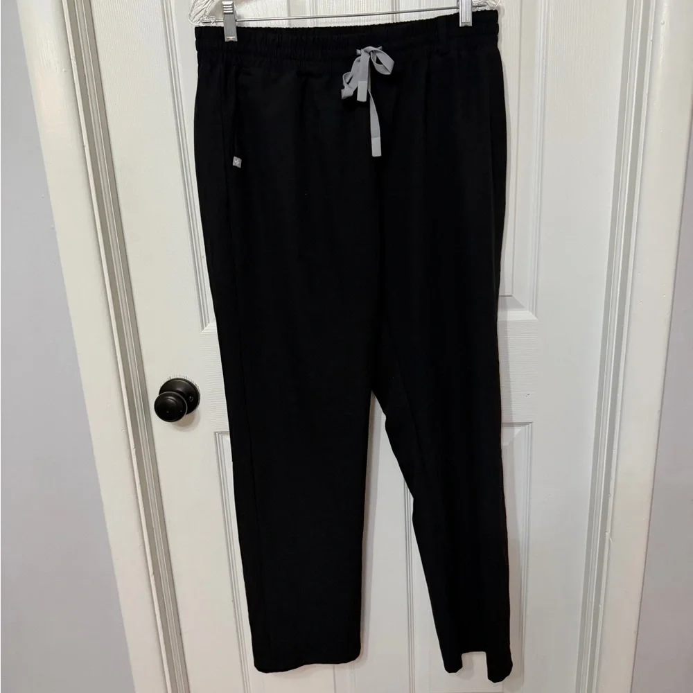 FIGS black mens straight leg scrub‎ pants with flap pocket XL