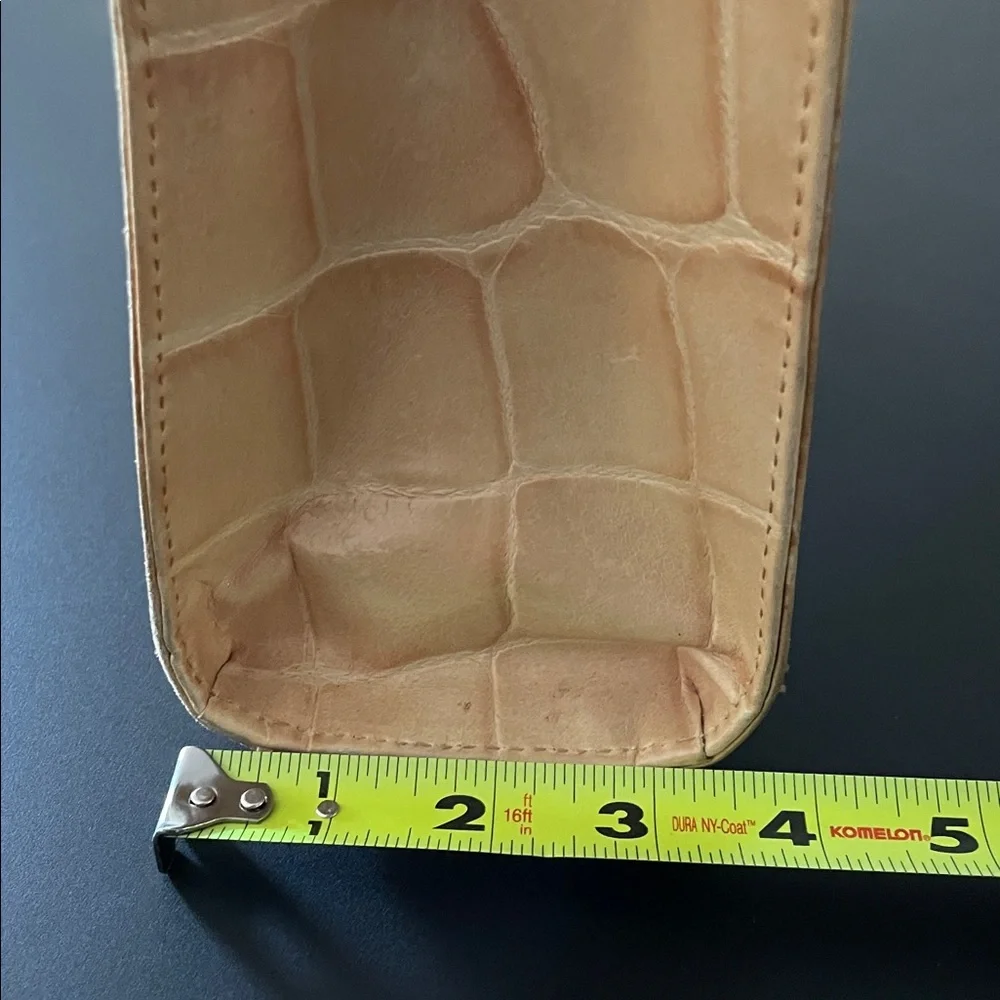 Dooney & Bourke great toting