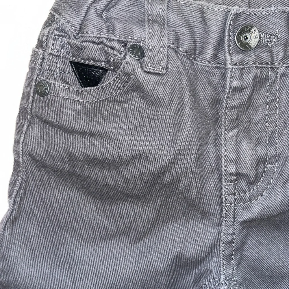 Guess grey baby