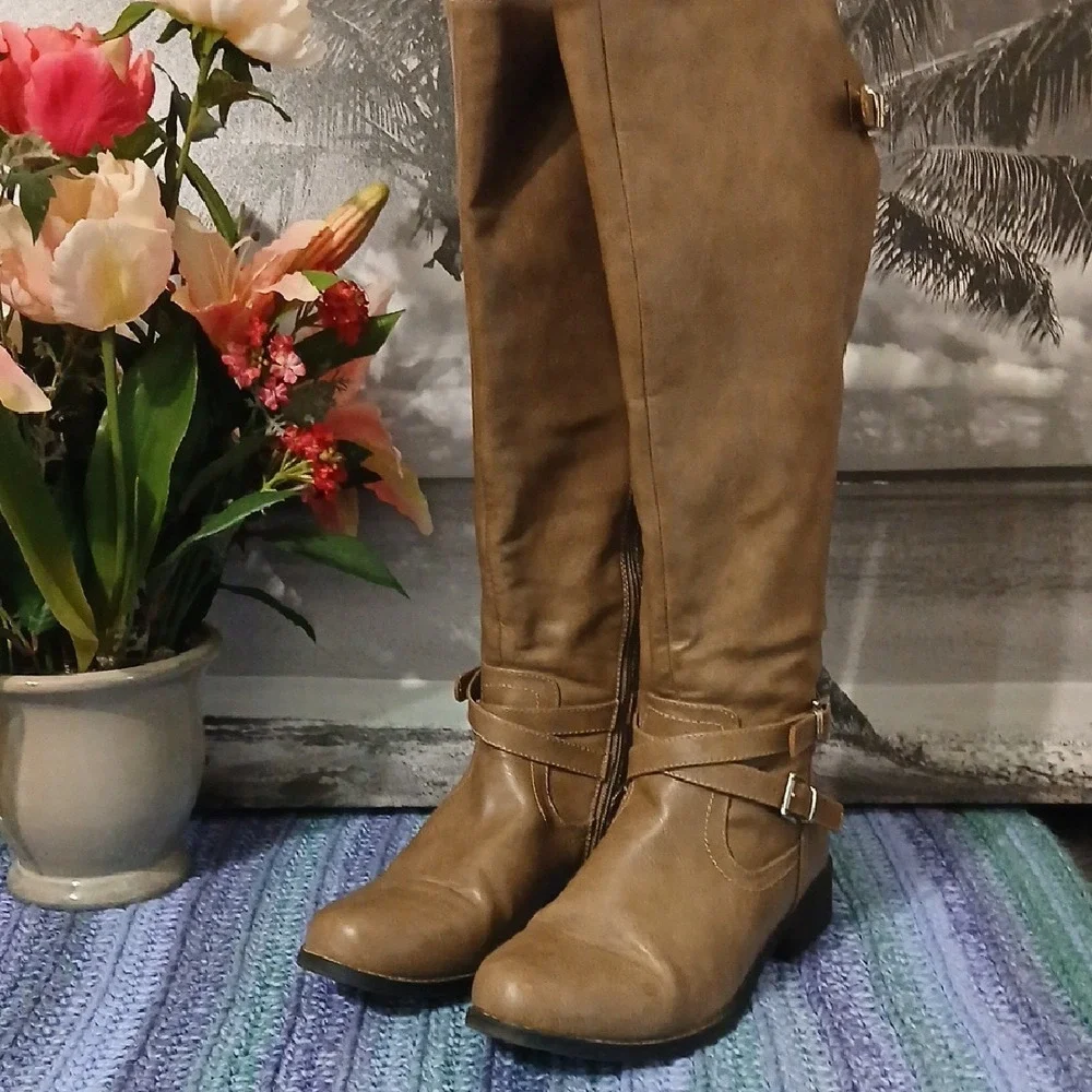 Chic Tan Over the Knee Boots