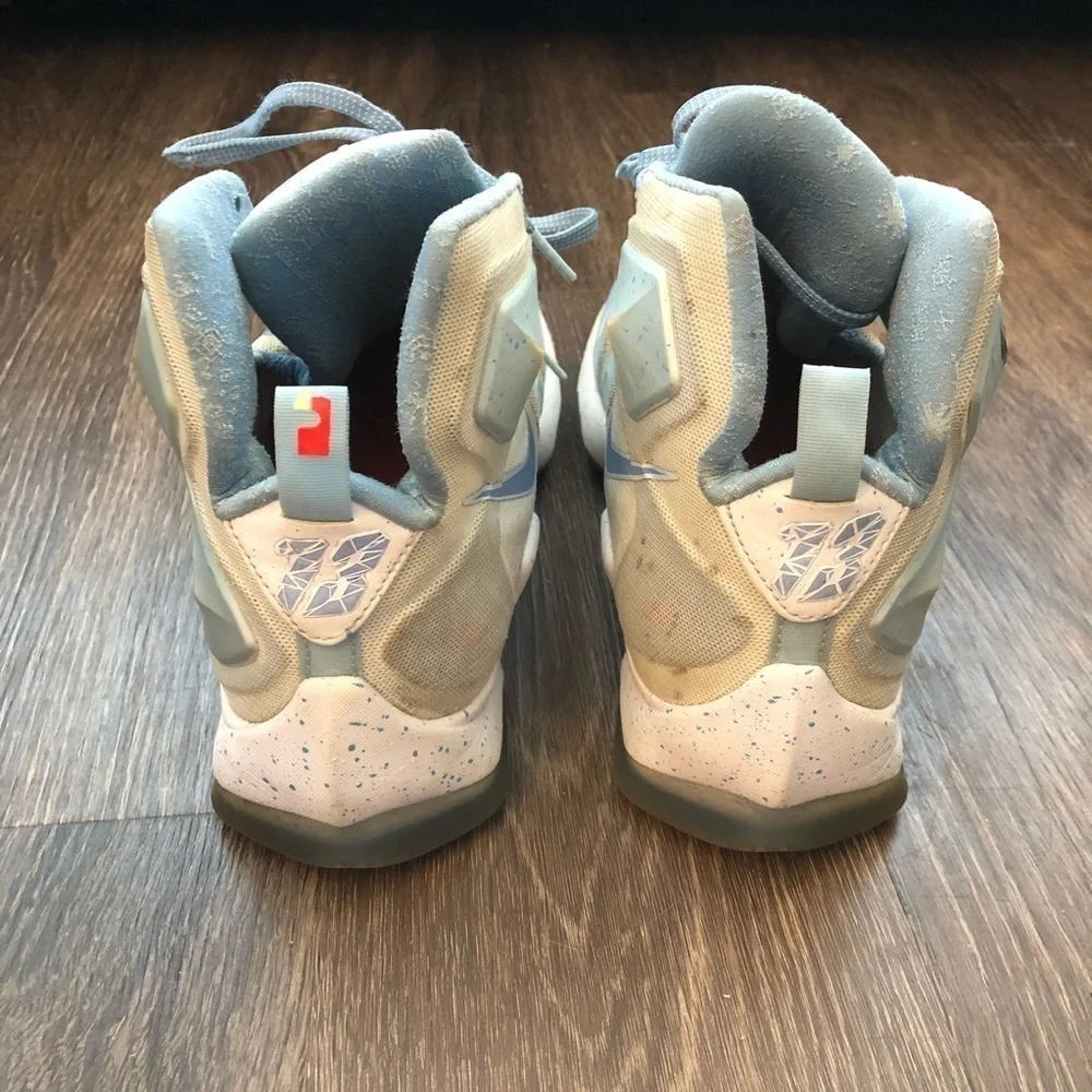 Nike Lebron 13 Christmas Edition Basketball Shoes